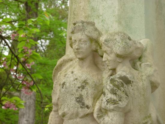 Groupe sculpté Léon Vallade détail