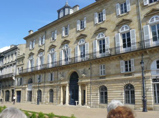 Alignement de façades identiques