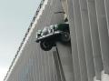 Jaguar sortant du Parking cours Victor Hugo
